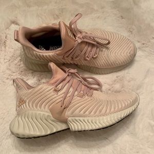 Adidas Alphablounce Instinct Sneakers